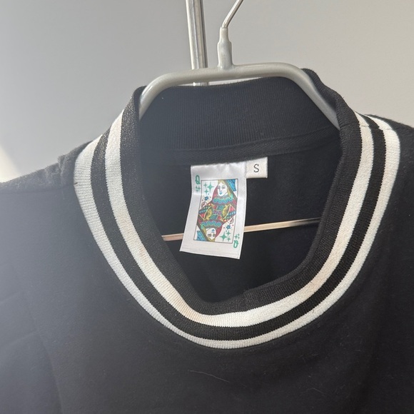 QUEEN OF SPARKLES Black Top with Tiger Detail - Picture 9 of 11